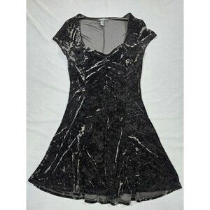 Forever 21 Black Crushed Velvet Short Sleeve A-Line Dress Size M Skater Goth Y2K